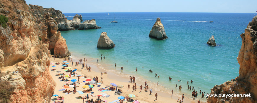 Rocks at Prainha Beach