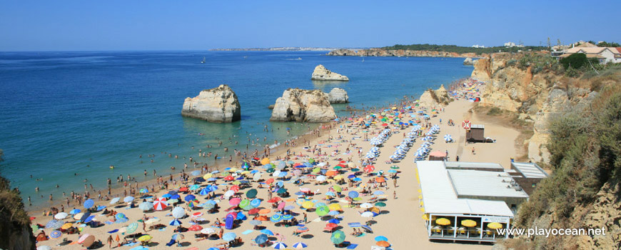 Praia dos Três Castelos Beach and islets