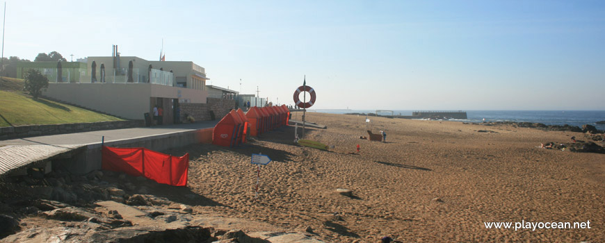 Lifeguard station, Praia do Homem do Leme Beach