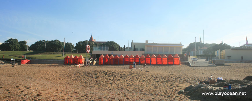 Barracas na Praia do Homem do Leme