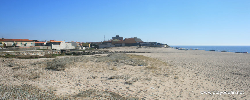 South of Praia da Aguçadoura Beach