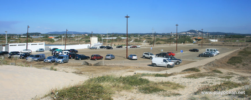 Parking, Praia da Barranha Beach