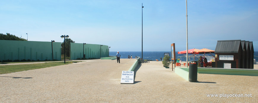 Entrance to Praia dos Beijinhos Beach