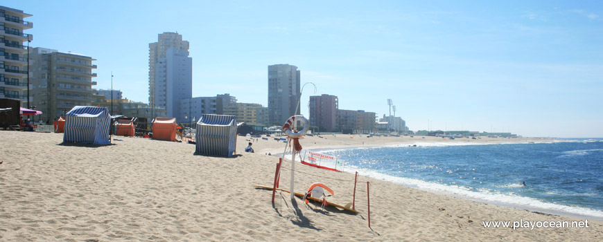 Lifeguard station, Praia da Lagoa-I Beach