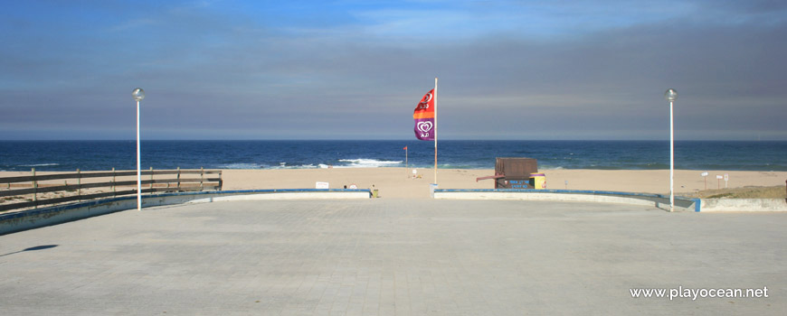 Entrance, Praia de Santo André Beach