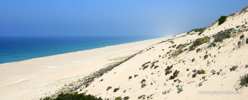 North Praia das Areias Brancas Beach