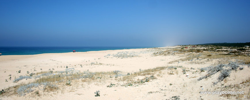 North of Praia da Costa de Santo André Beach