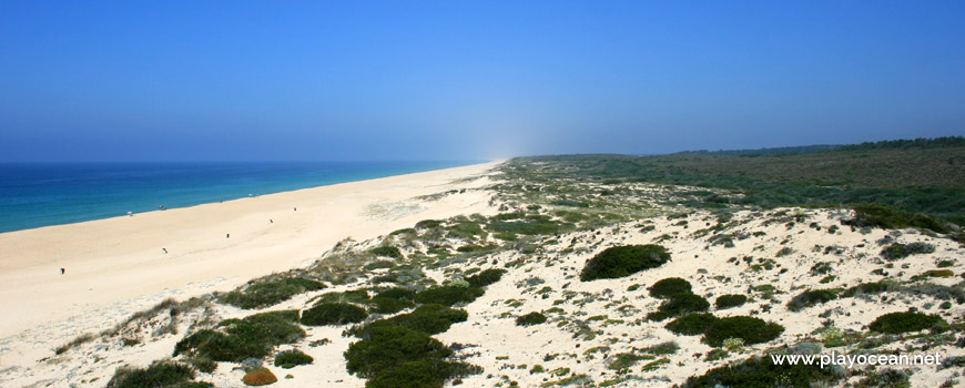 North Praia do Monte Velho Beach