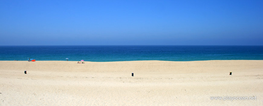 Sand Praia do Monte Velho Beach