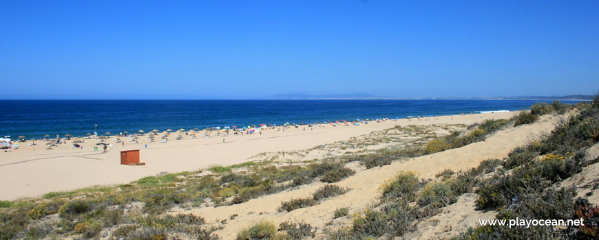 North of Praia do Moinho de Baixo Beach