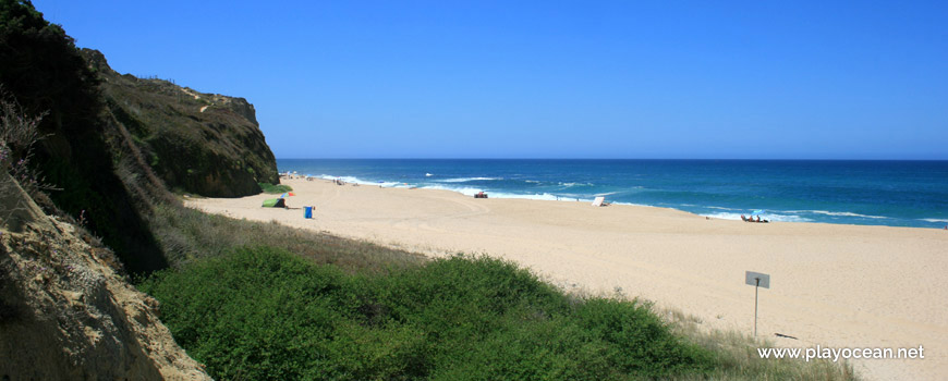 South of Praia do Rio da Prata Beach