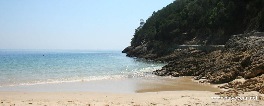 West area of Praia dos Galapinhos Beach
