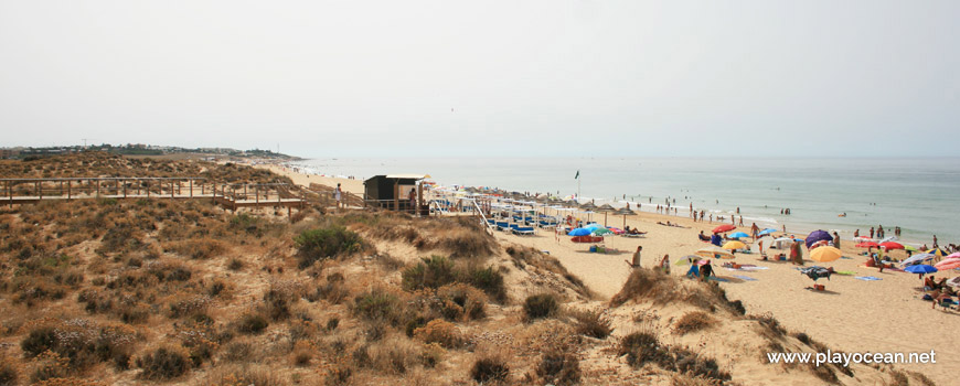 Bar of Praia Grande de Pêra (East) Beach