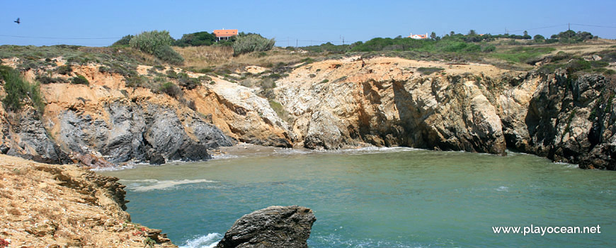 Praia da Engardaceira Beach