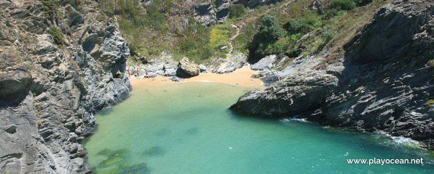 Praia do Espingardeiro Beach