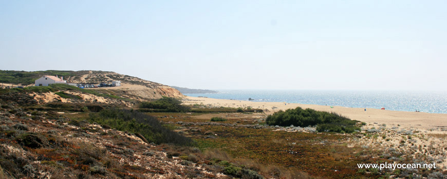 South Praia da Guia Beach