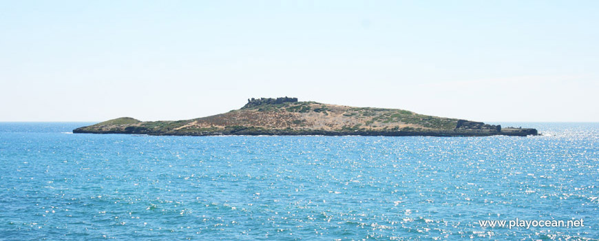 Pessegueiro Island