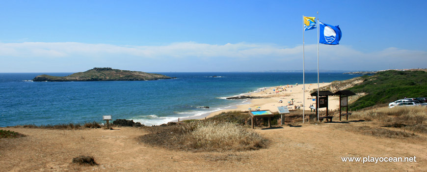 Praia da Ilha do Pessegueiro Beach trail