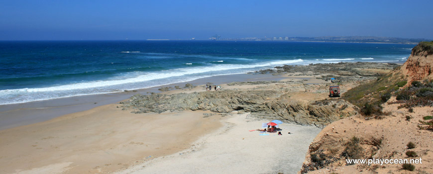 Rocks Praia da Navalheira Beach