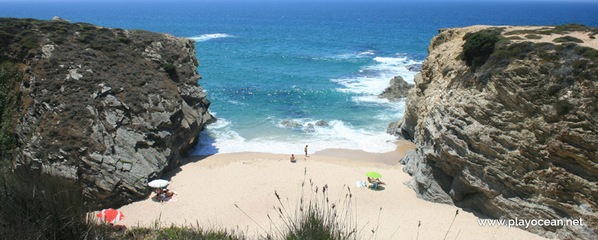 Praia de Porto Covinho