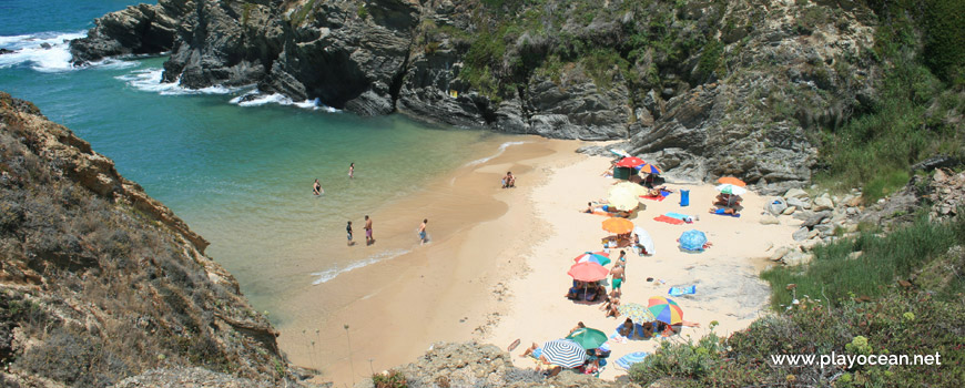 Praia do Serro da Águia