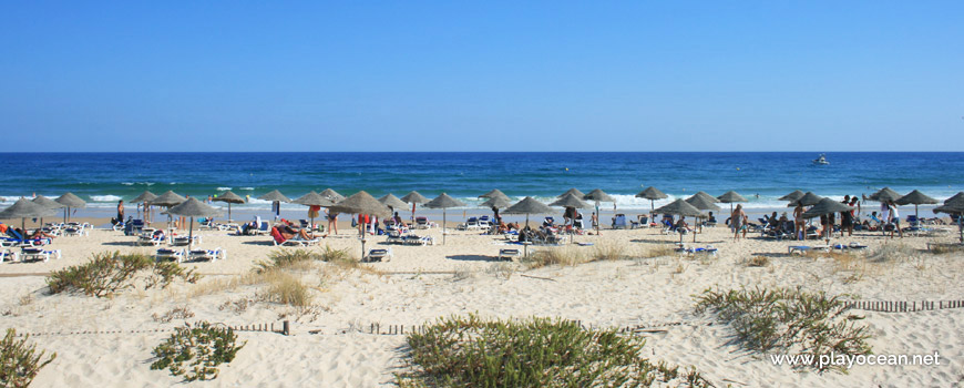 Praia da Terra Estreita, aluguer de camas