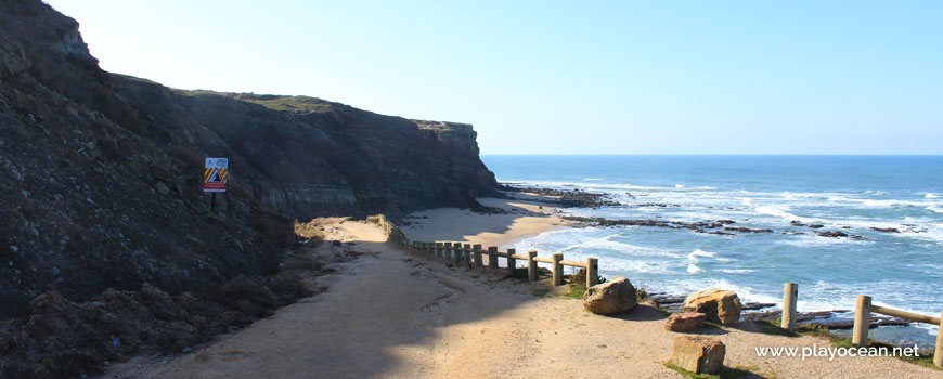 Descida à Praia do Baío