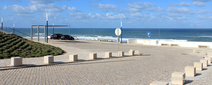 Parking at Praia do Centro Beach