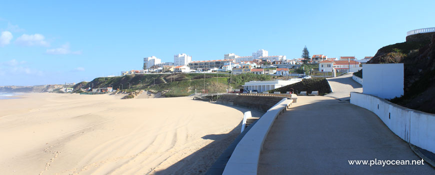 Pedestrian seaside road, Praia do Centro Beach