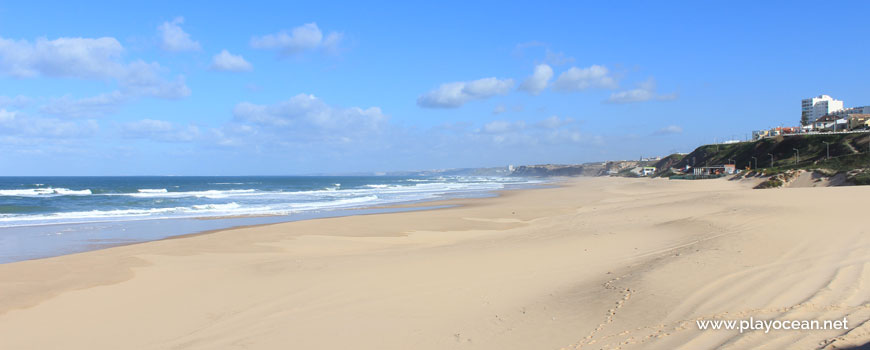 North at Praia do Centro Beach