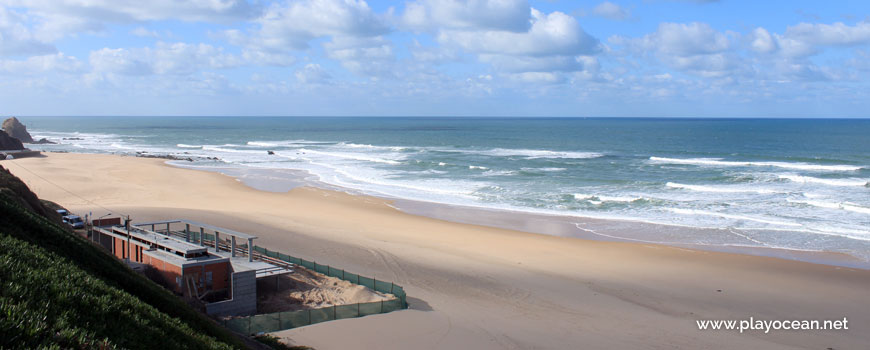 Praia da Física Beach, bar