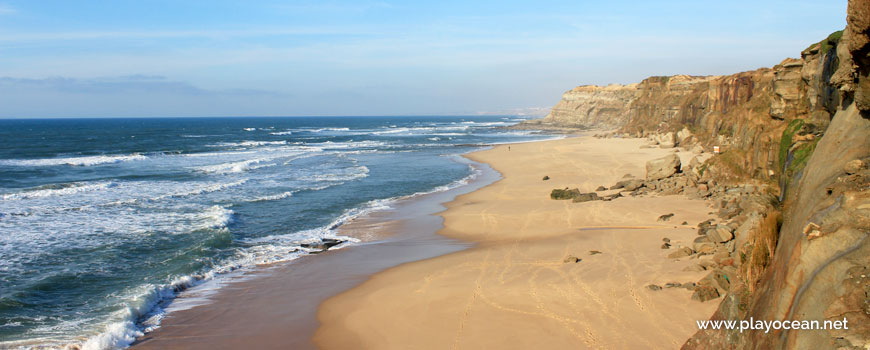North at Praia da Mexilhoeira Beach