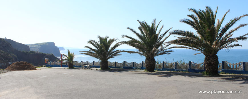 Miradouro na Praia das Peças