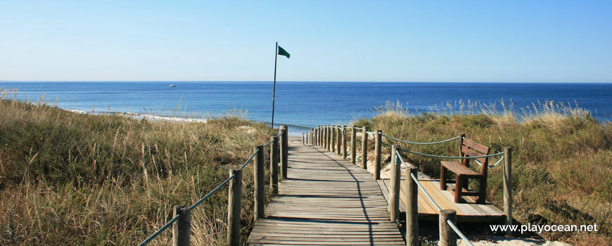 Access to Praia de Castelo do Neiva Beach