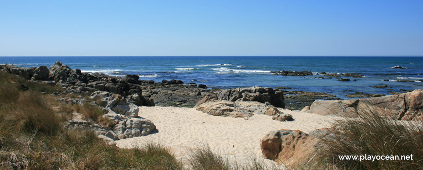 Praia de Fornelos e Promontório de Montedor Beach