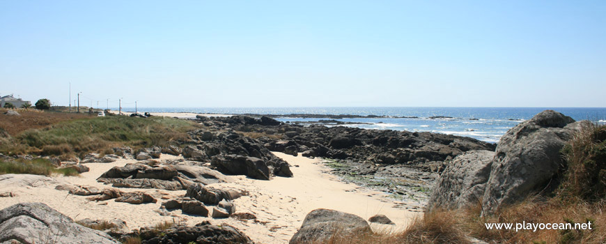 South of Praia de Fornelos e Promontório de Montedor Beach