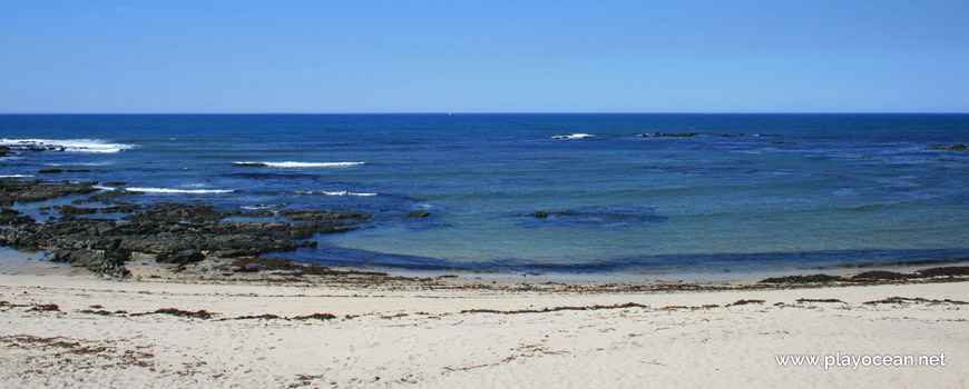 Sea at Praia da Ínsua Beach