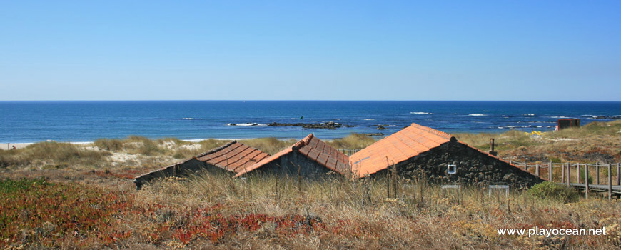 Houses at Praia de Paçô Beach