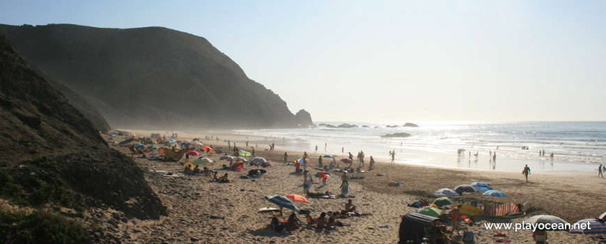 Banhistas na Praia do Castelejo