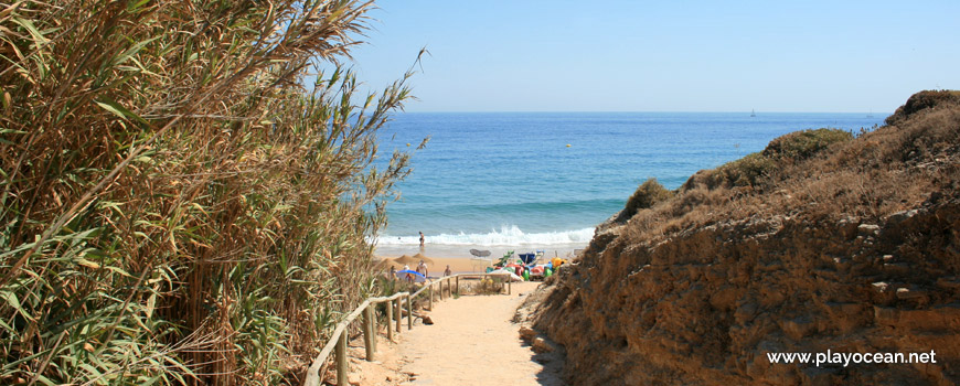 Access to Praia da Mareta Beach