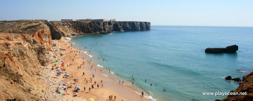 South at Praia do Tonel Beach