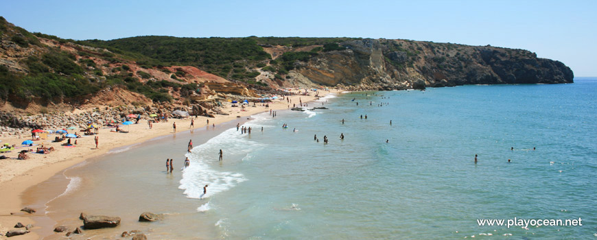 Este na Praia do Zavial