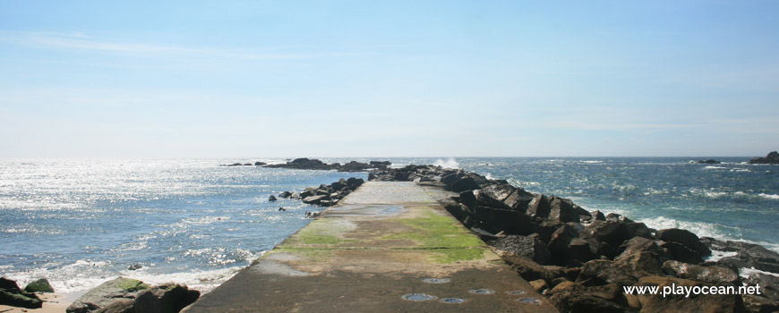 Pontão na Praia dos Barcos