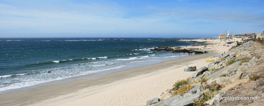 Praia das Caxinas Beach