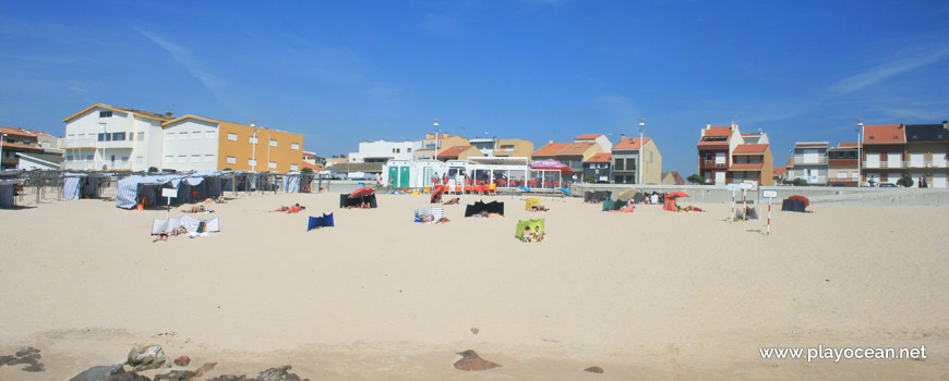 Houses near Praia de Mar e Sol Beach