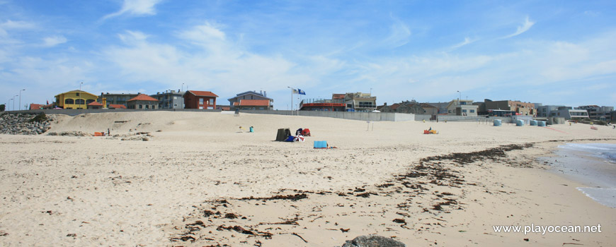 Casas junto à Praia de Mindelo