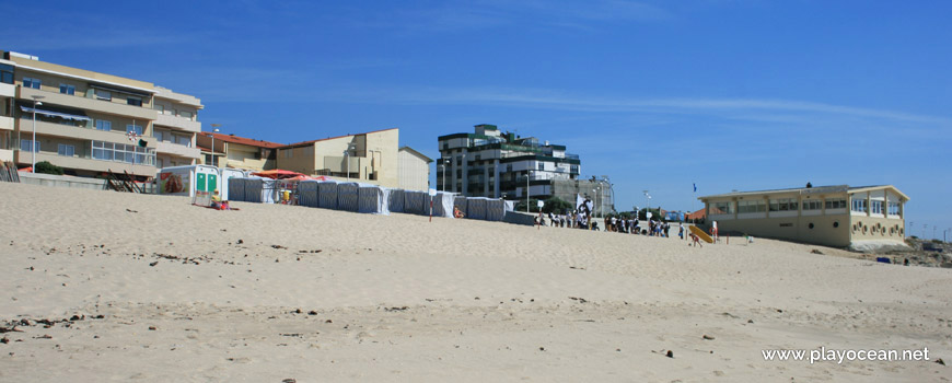 Barracas na Praia do Pôr do Sol