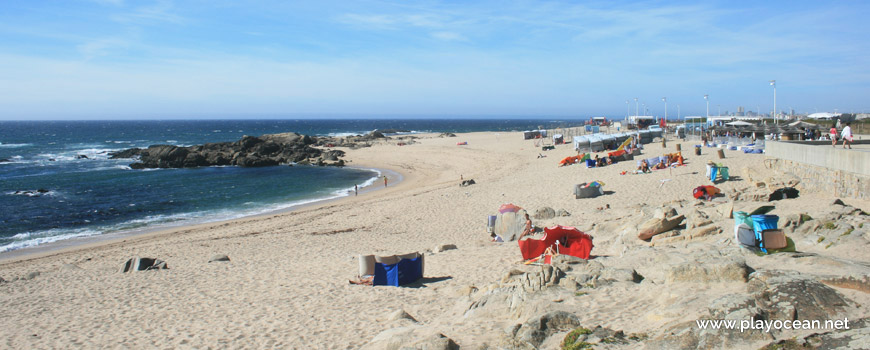 North at Praia do Seca Beach