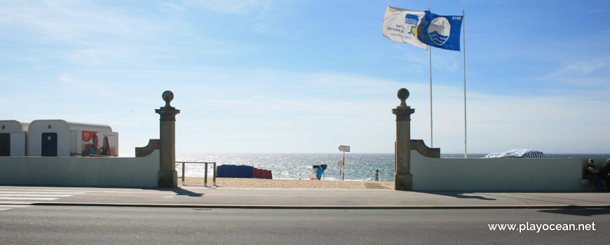 Entrada para a Praia do Turismo