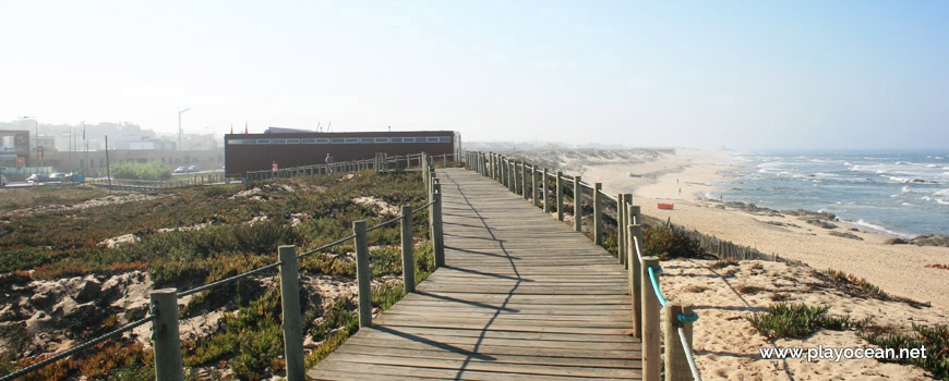 Walkway at Praia do Atlântico Beach